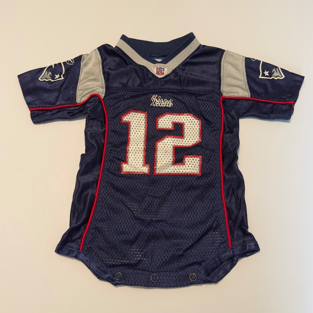 Reebok Patriots Tom Brady 12 Jersey Bodysuit Navy Blue Y2K 18 Months Football